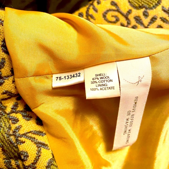 Ann Taylor LOFT PETITES Blazer. UNIQUE DESIGN; fully lined - Picture 6 of 6